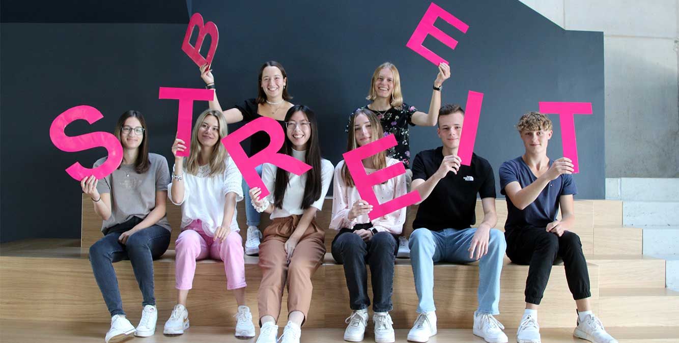 Auszubildende und Duale Studierende von Streit Service & Solution 2022