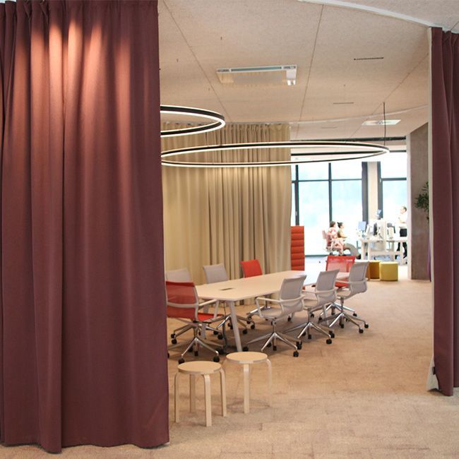 Akustikvorhäbge im Büro von Streit Service & Solution in Gengenbach