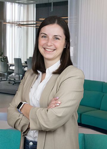 Elisa Serra, Ansprechpartnerin Praxissemester, Werkstudenten, Thesis