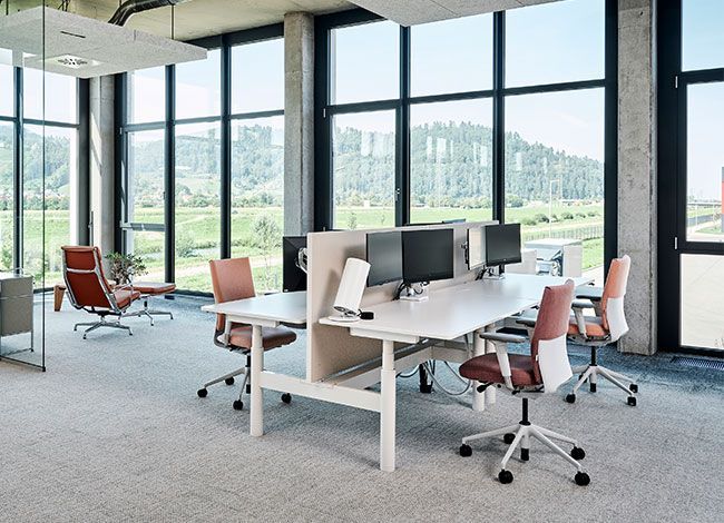 Arbeitsplätze im Büro von Streit Service & Solution in Gengenbach