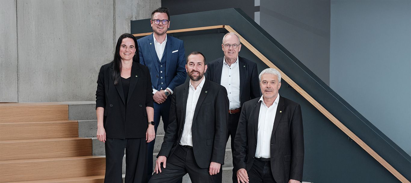 Geschäftsleitung von Streit Service & Solution: Carolin Stoz, Rafael Frey, Marc Fuchs, Rainer Betz, Clemens Imberi