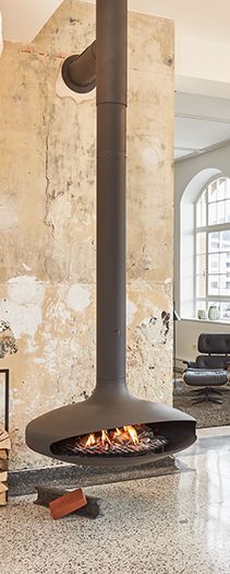 Kamin im Showroom von Streit Service & Solution in der Lokhalle in Freiburg