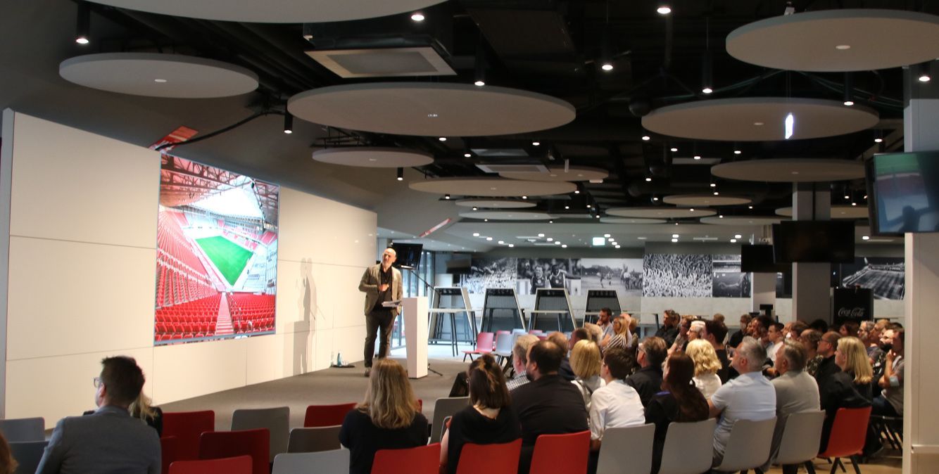 Veranstaltung im Europapark-Stadion des SC Freiburgs mit STREIT und Wilkhahn für Architekten